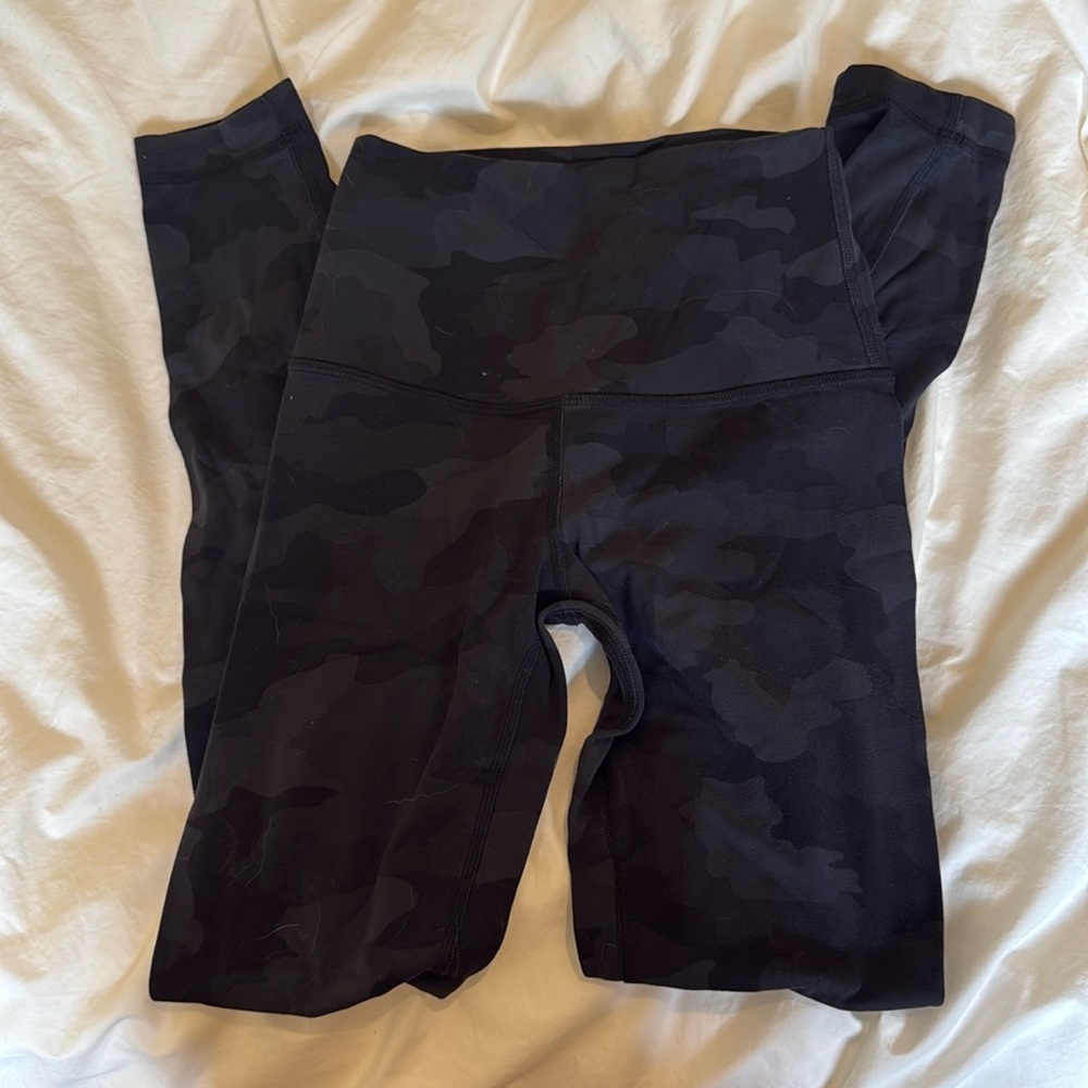 Lululemon Black Camo Align Leggings 25”